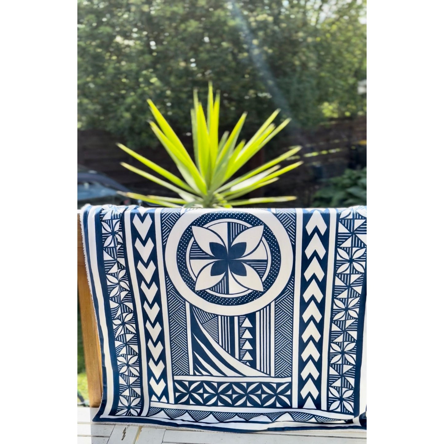 Deep Blue striking poly designed blanket