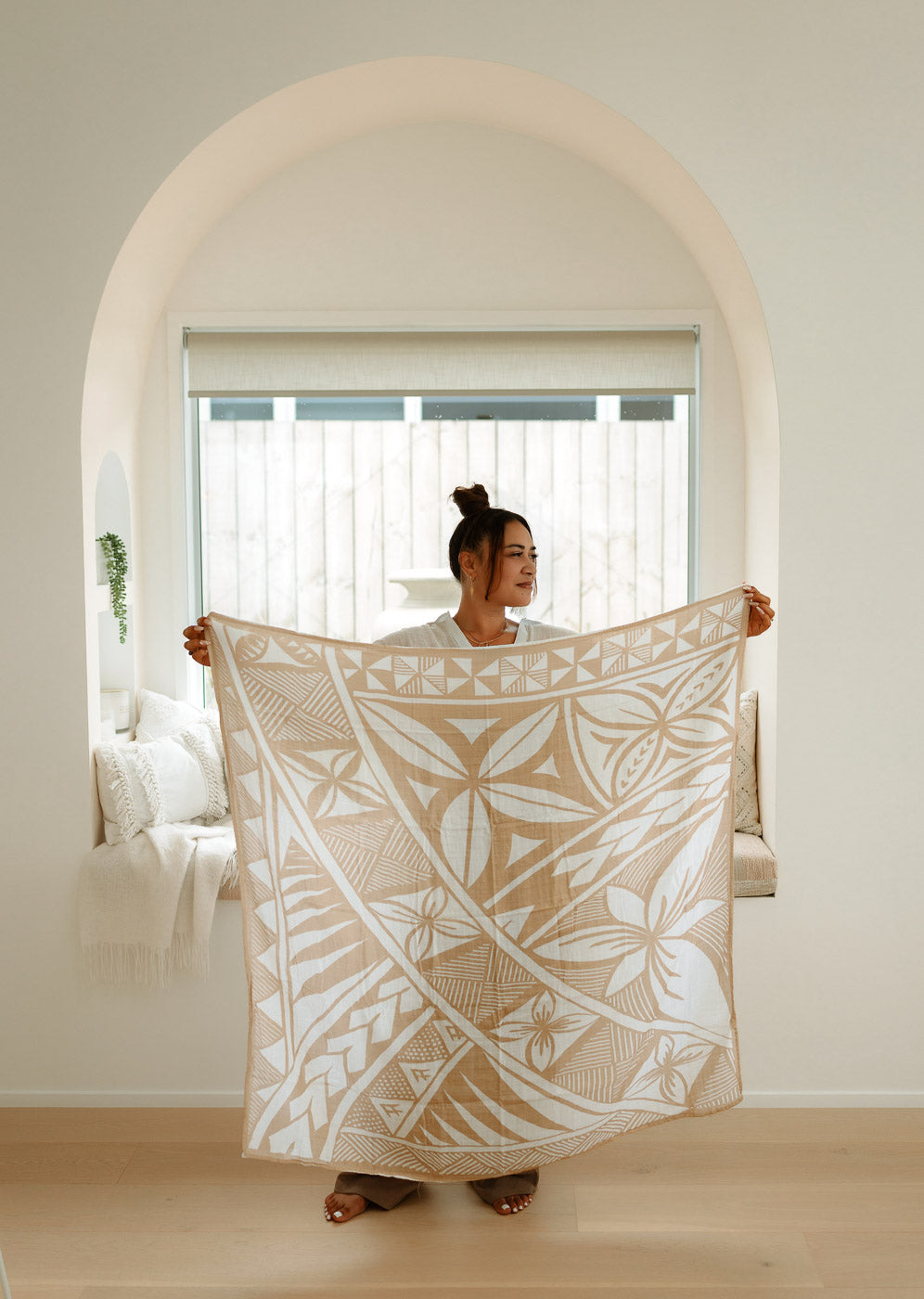 Organic Muslin wrap in ili Tan