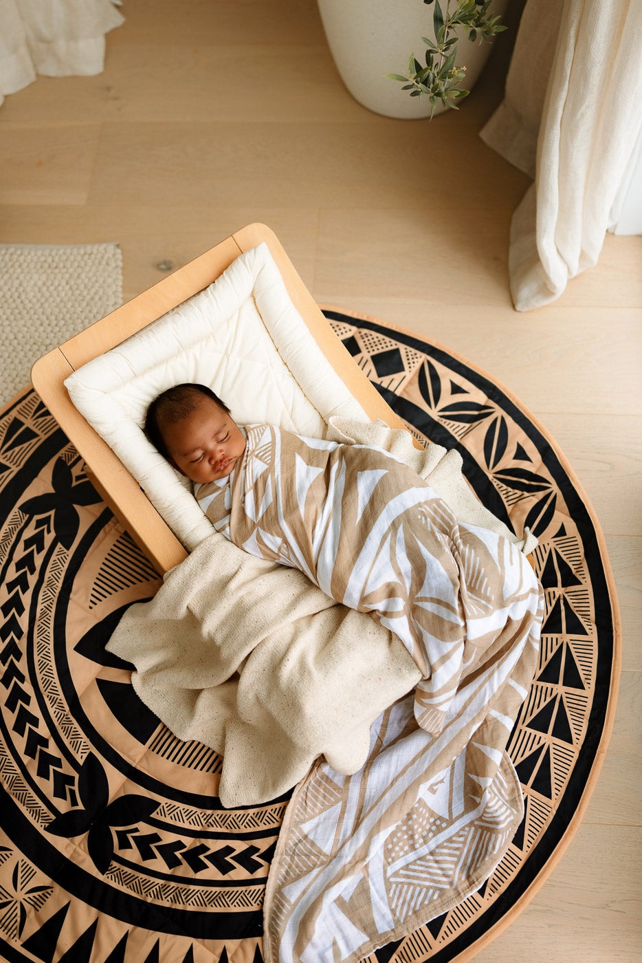 Organic Muslin wrap in ili Tan